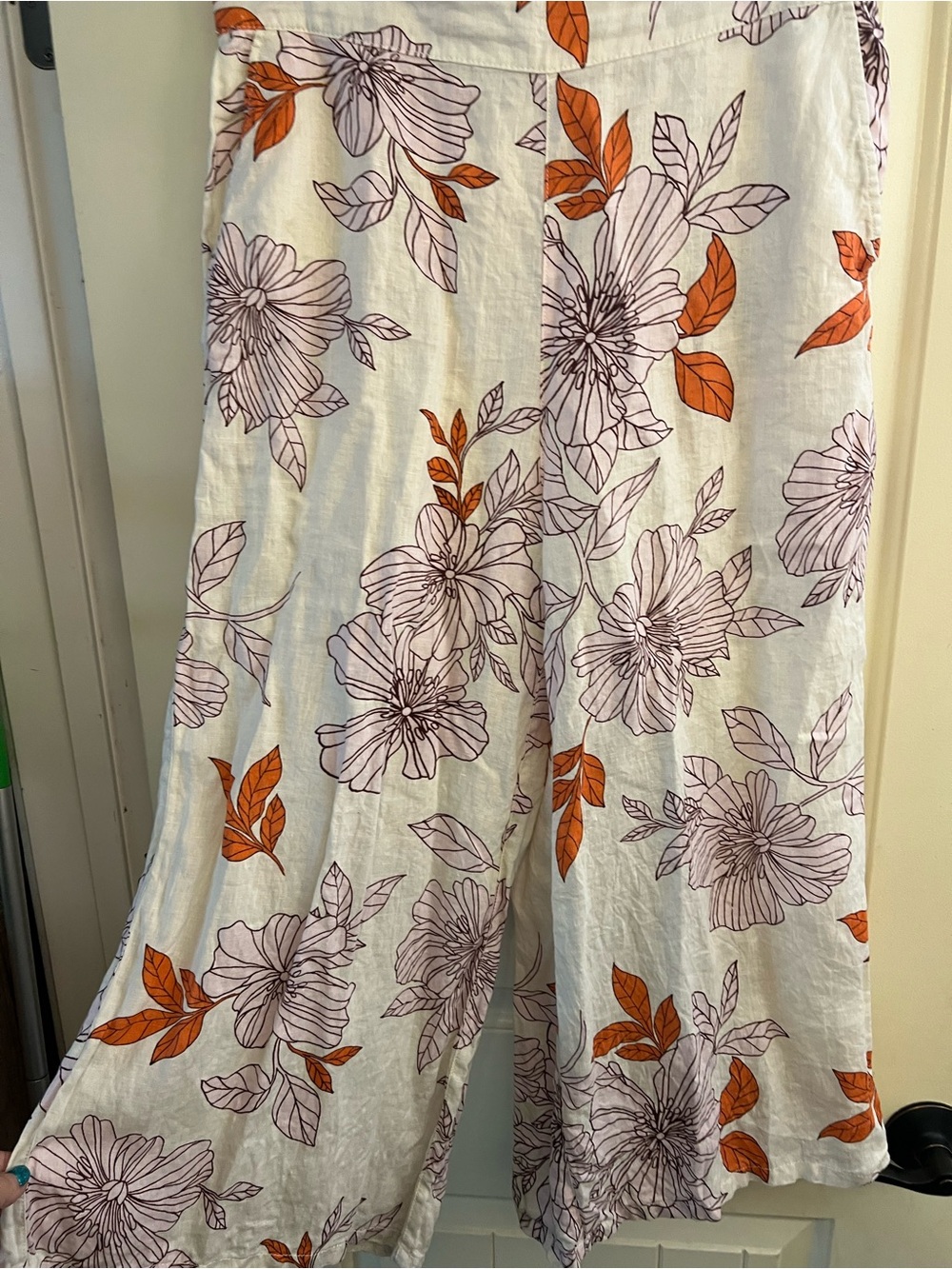 RACHEL Roy White Wide-Leg Floral Crop Pants with Orange & Lavender Print